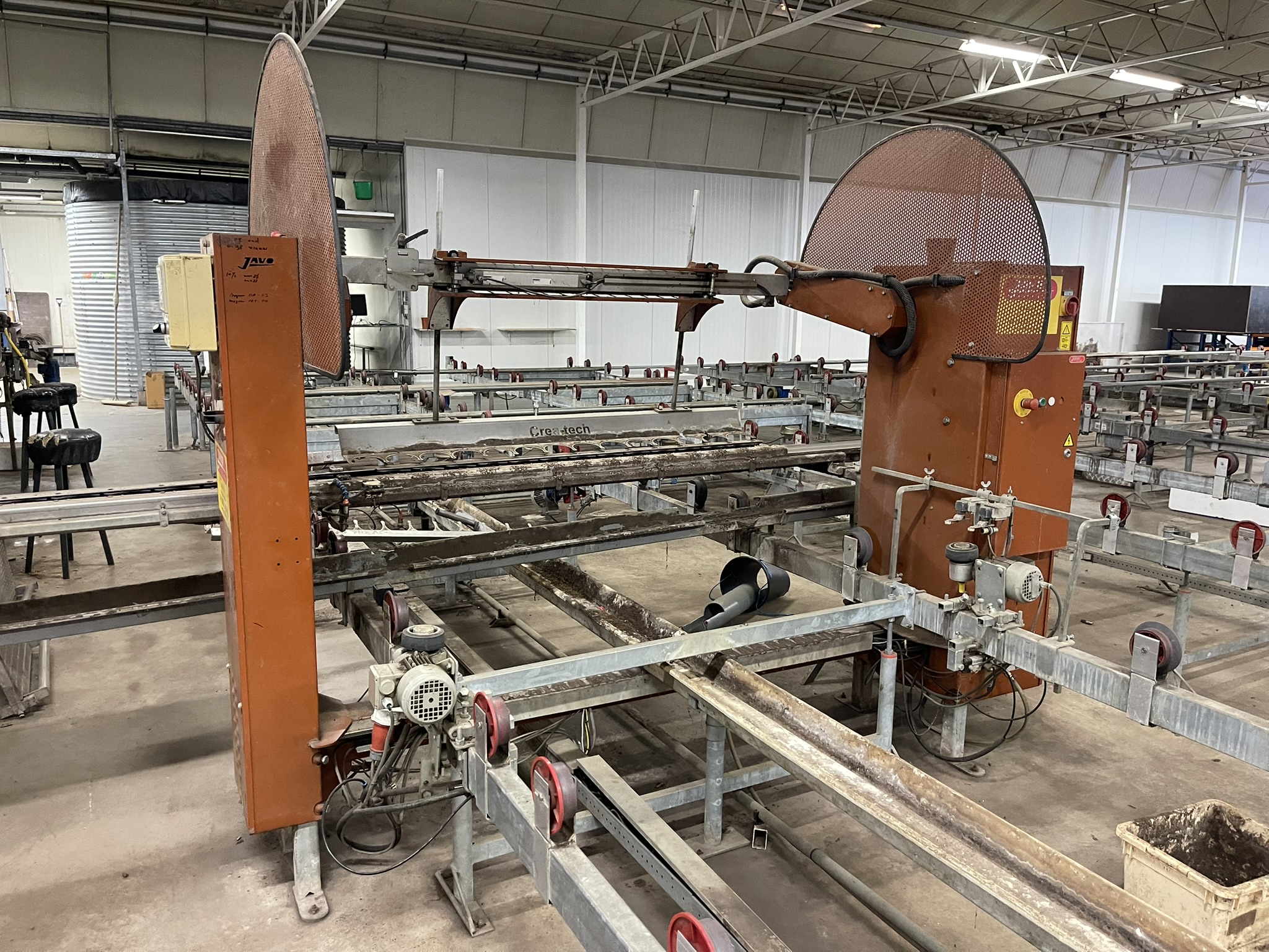 Javo Swing drop-down robots