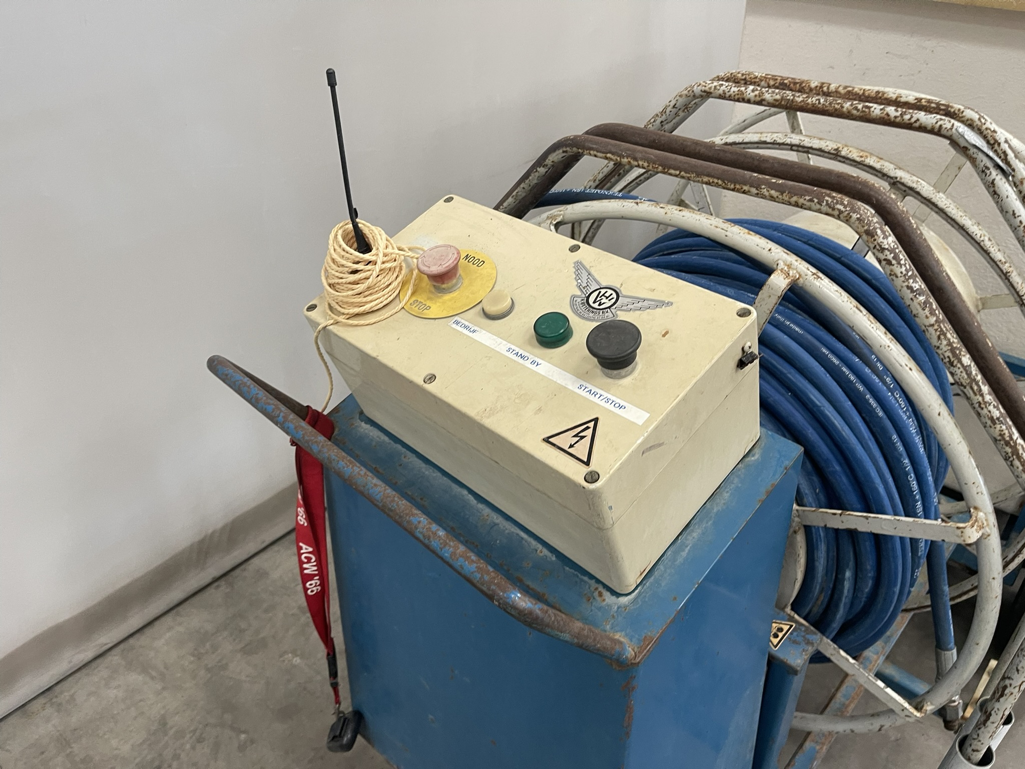 Weterings spuitkar 600 liter incl. slanghaspel