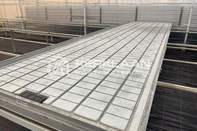 Aluminium mobilecontainers with plastic ebb and flowbottom