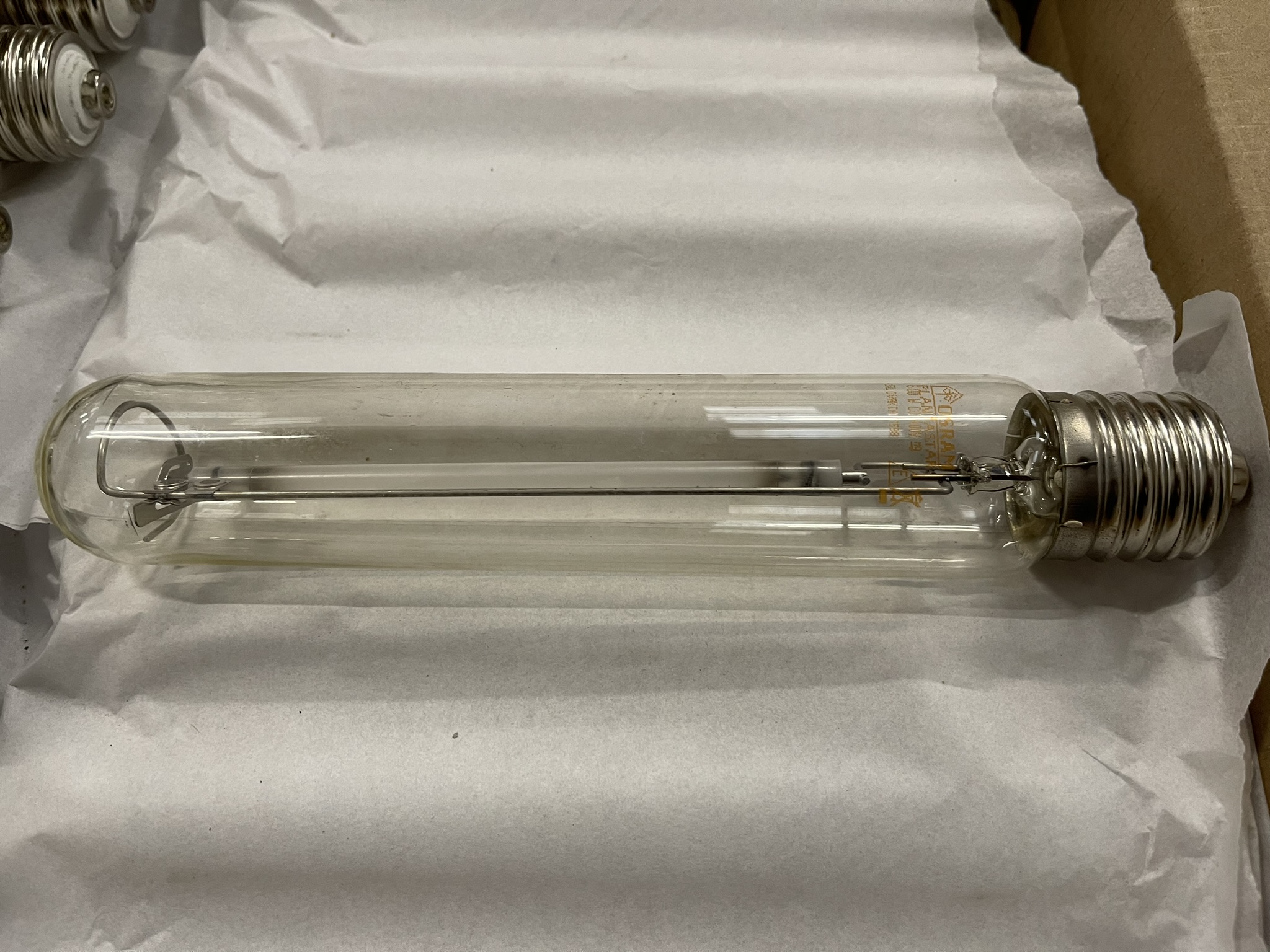 Assimilation bulbs 600 watts 400 volts used