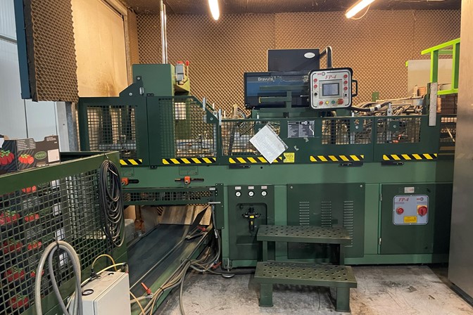 Boix box erector machine with stack/outfeed unit and Planofeeder